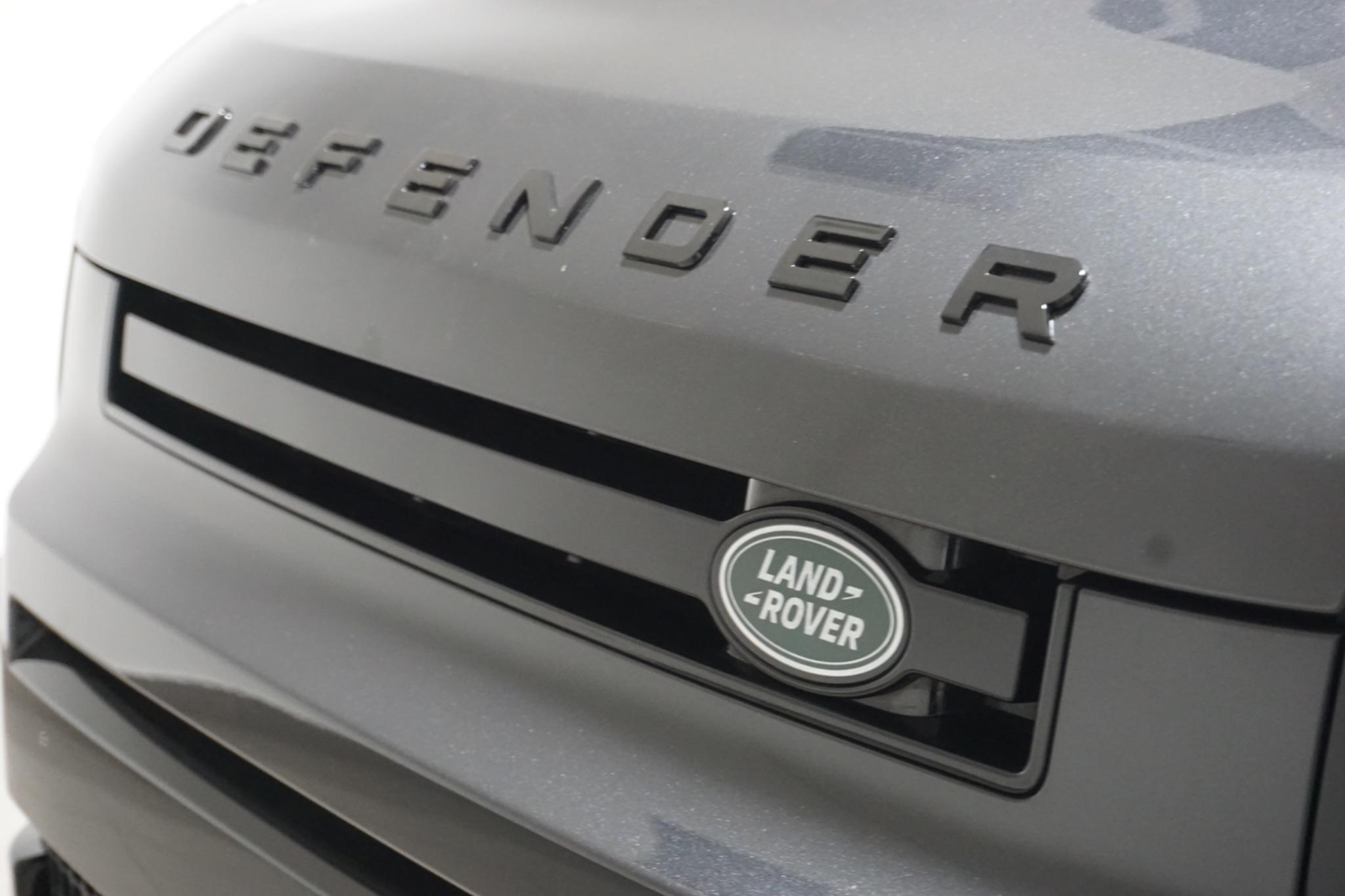 Land Rover Defender 90 3.0 D300 MHEV X-Dynamic HSE Hard Top SUV Auto 4WD SWB Euro 6 (s/s) 3dr